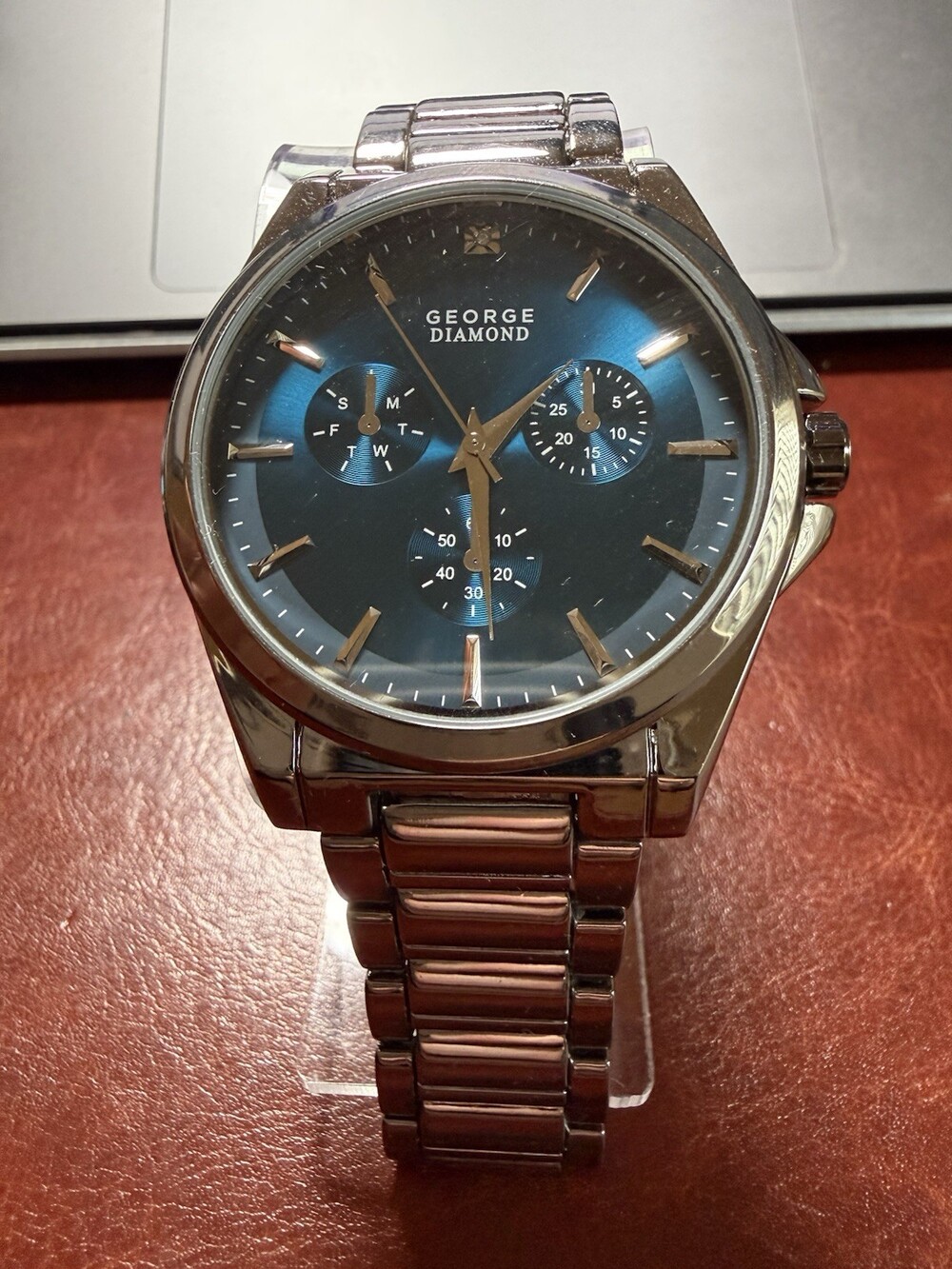 George Diamond Men's Quartz Day Watch Blue Sunburst Dial Steel Bracelet 43mm